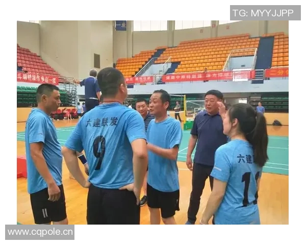 武汉排球队的耐力探秘:从训练到比赛的坚持与拼搏 武汉排球队的耐力探秘:从训练到比赛的坚持与拼搏