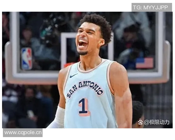 灰熊与马刺激战正酣双方比分战成平局2比2争夺季后赛晋级机会